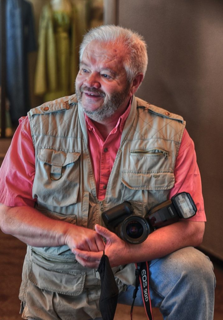 Steve Rotsch started experiencing issues with his eyesight in 2005 when he was serving as the official photographer for then-Governor Joe Manchin. Photo: Tom Hindman/100 Days in Appalachia