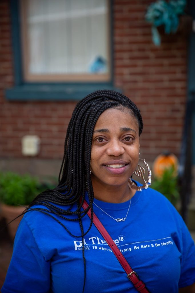 Jala Rucker's job as a community health worker has her working directly in patients' homes, helping to more easily identify issues with not just their vitals, but also living conditions that could be impacting their health. Photo: David Smith/100 Days in Appalachia